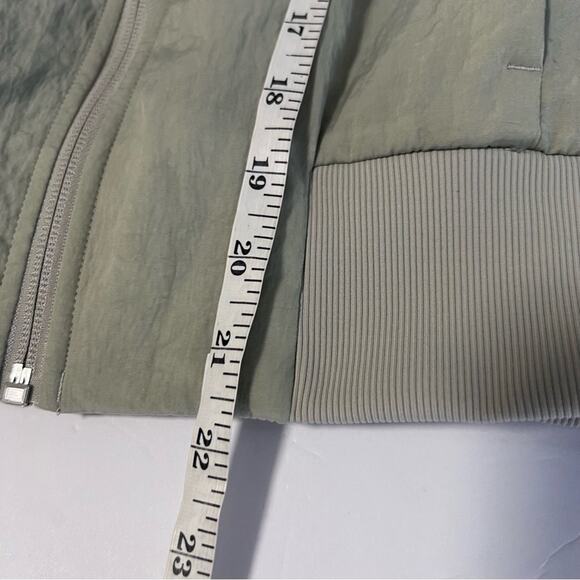 Lululemon Sz 4 Non-Stop Bomber Vest  Reversible - Picture 9 of 10